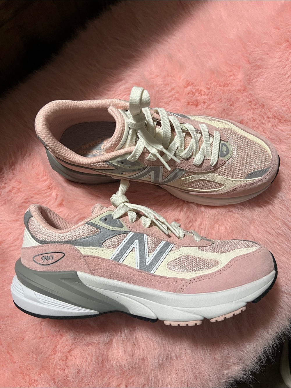 New Balance Pink Haze/White Women's 990v6 Sneakers NWOB 8w or 6.5y